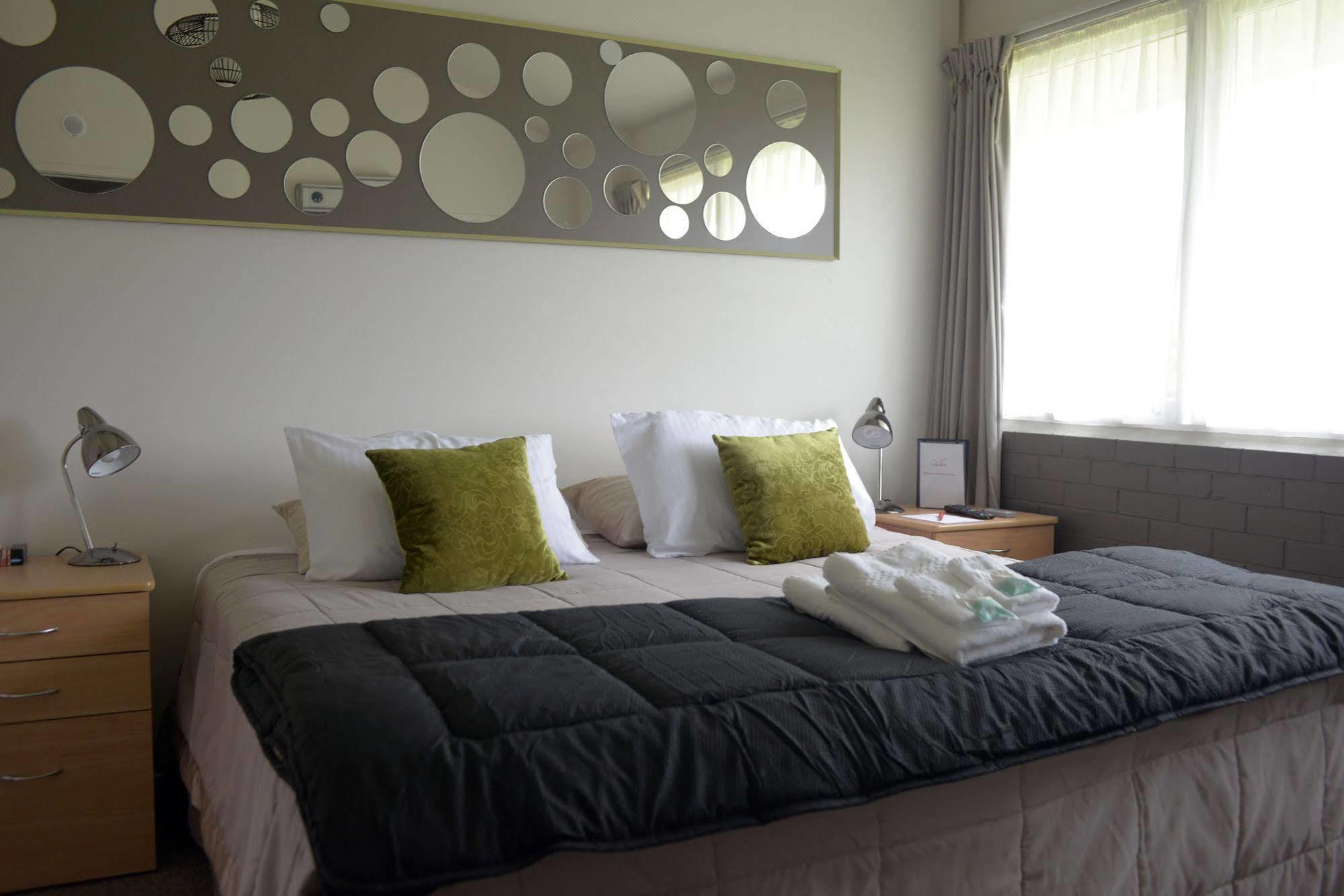 Maison d'hôtes Lavalla Estate à Tuakau Extérieur photo